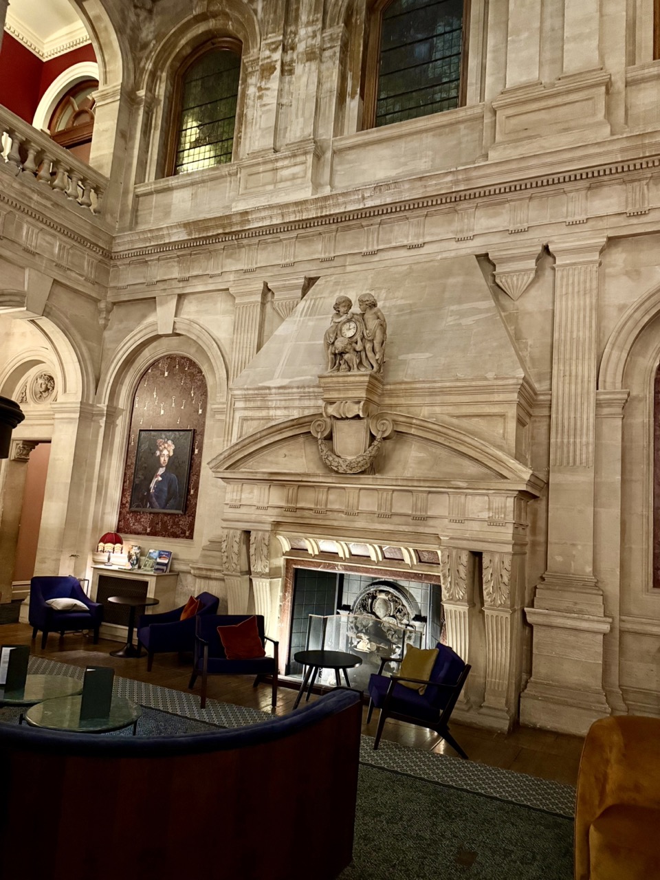 Manor-House~Fireplace-Heythrop