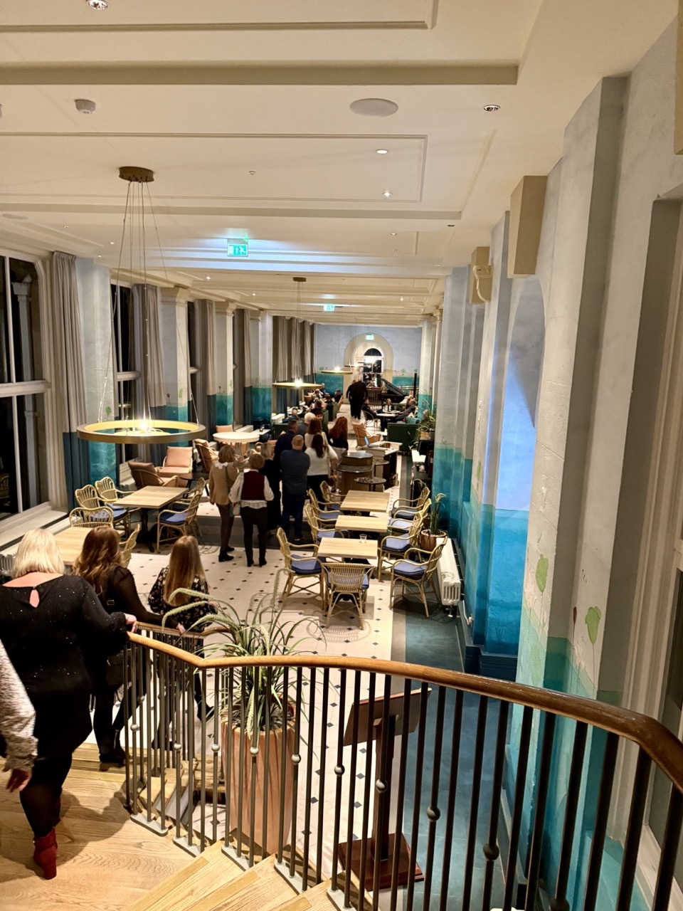 Stairs-down -to-Orangery-Heythrop